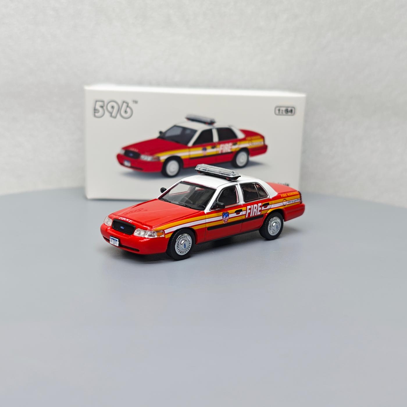 Kids Toys Victoria - 596 1:64 Ford Crown Victoria haute