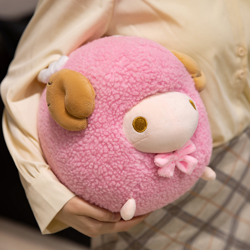 Oreiller en peluche mouton ron - Kids Toys Deals avis et prix