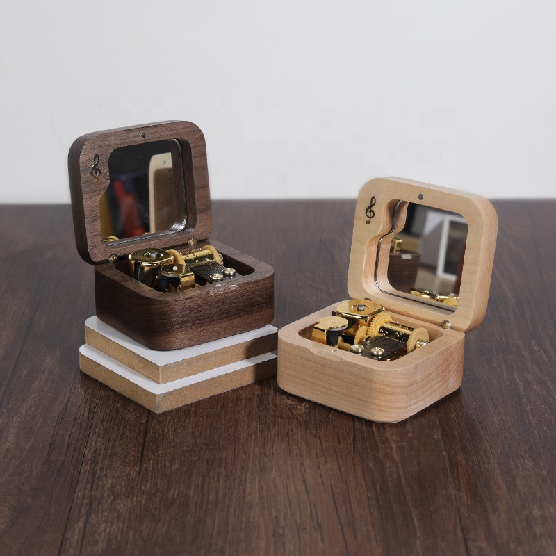 Boîte à musique en bois nature - Kids Toys Manufacturers avis et prix